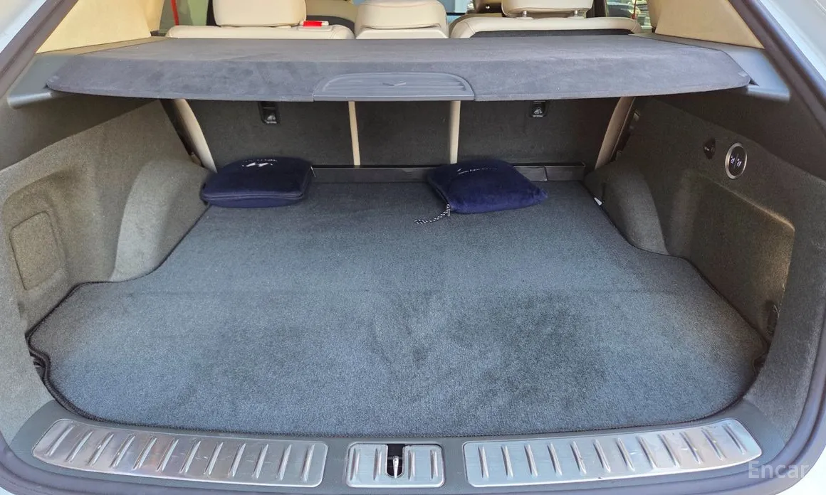 Фото 14 - Genesis GV80