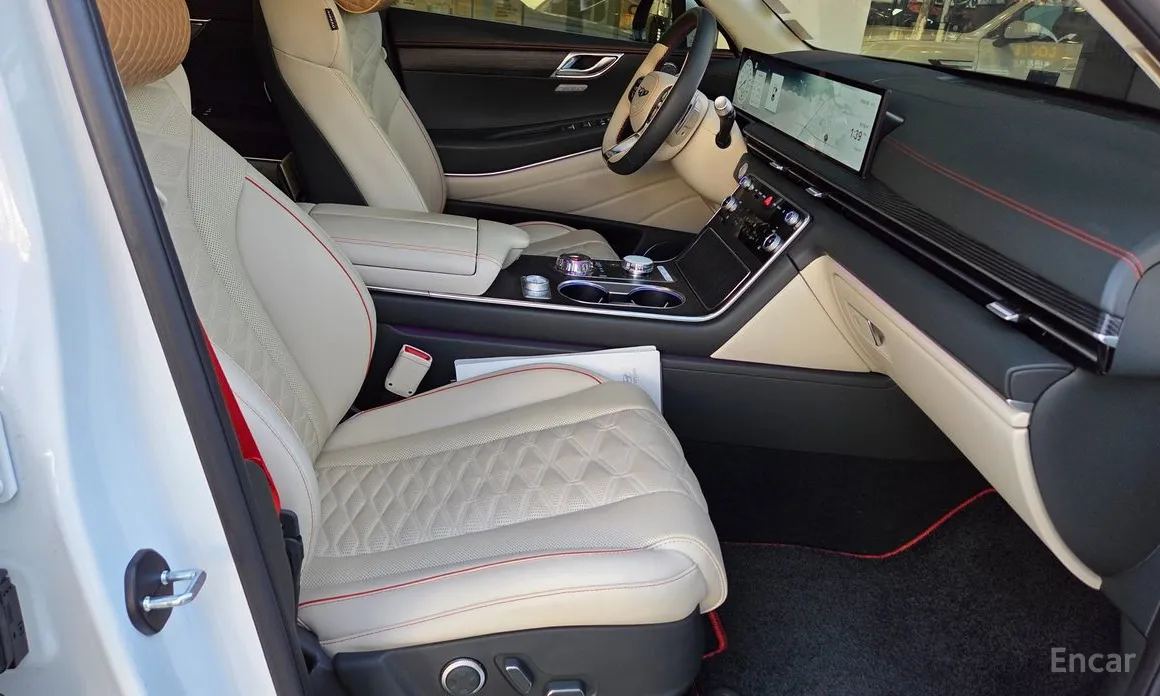 Фото 15 - Genesis GV80