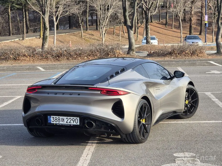 Фото 4 - Lotus Emira