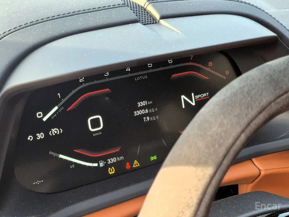 Фото 8 - Lotus Emira