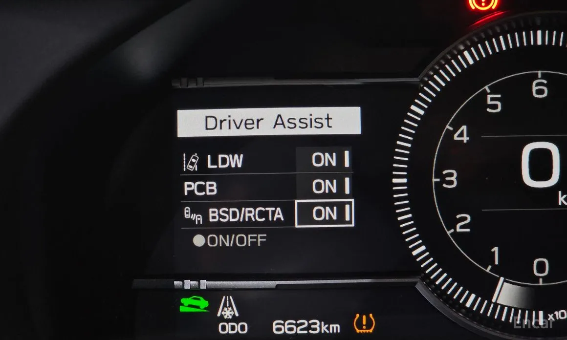 Фото 17 - Toyota 86