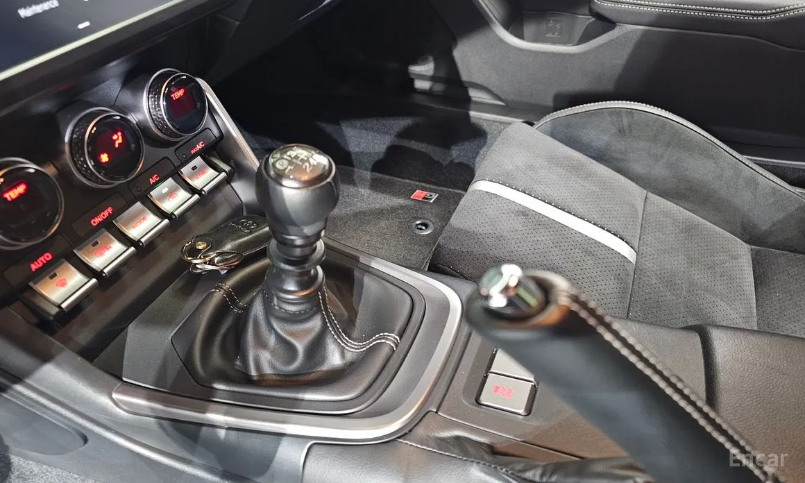 Фото 9 - Toyota 86