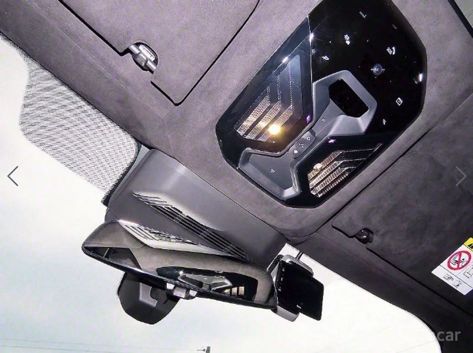 Фото 13 - BMW i7