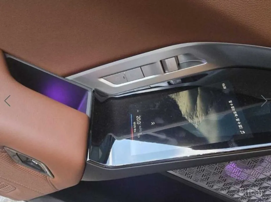 Фото 14 - BMW i7
