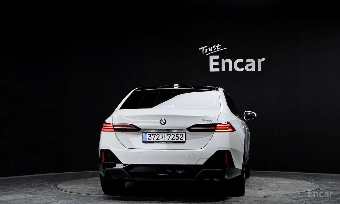 Фото 4 - BMW 5 Series