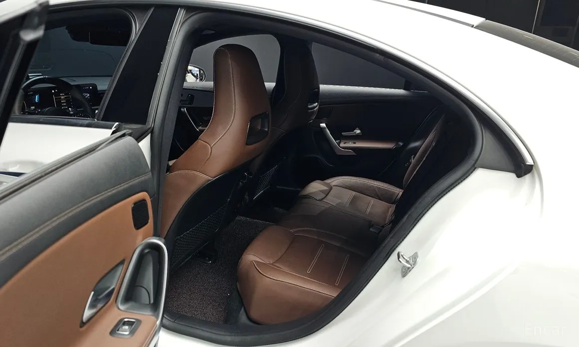 Фото 19 - Mercedes-Benz CLA-Class