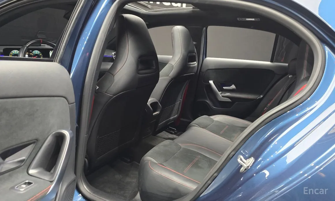 Фото 12 - Mercedes-Benz A-Class