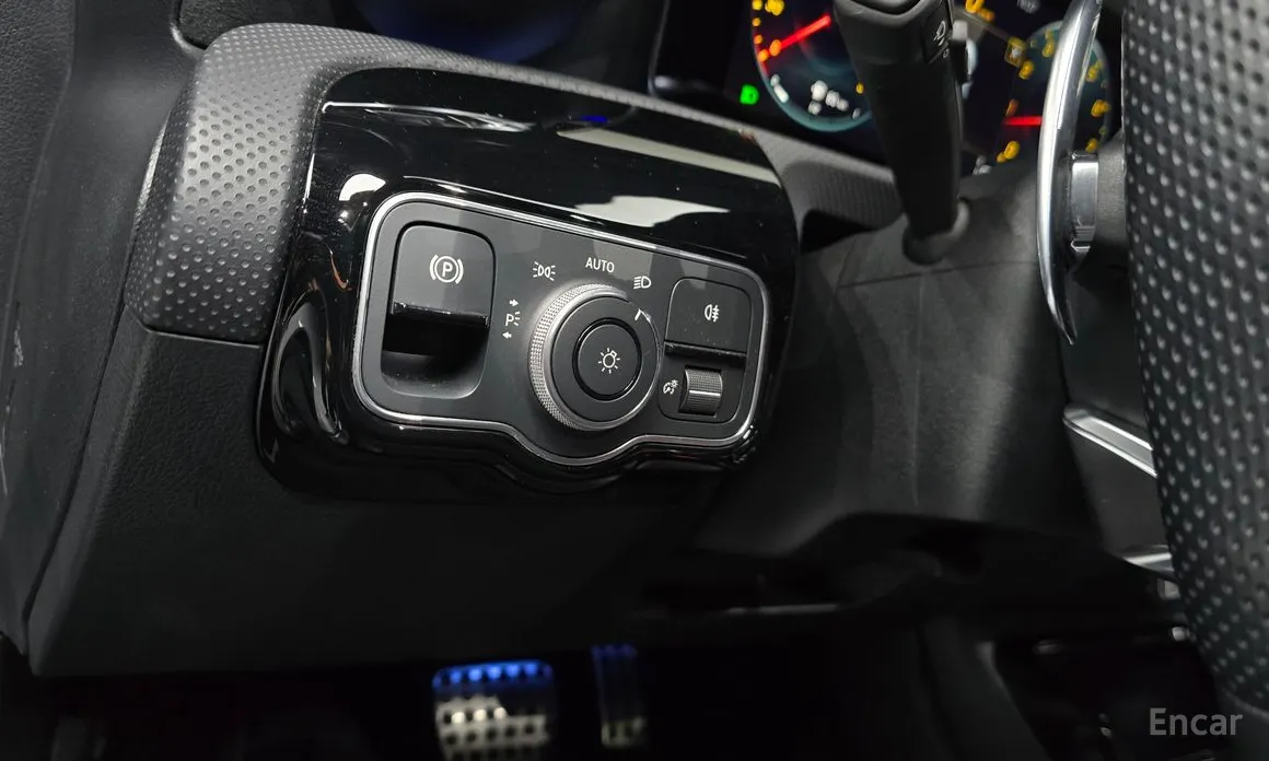 Фото 14 - Mercedes-Benz A-Class