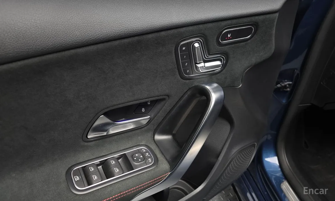 Фото 17 - Mercedes-Benz A-Class