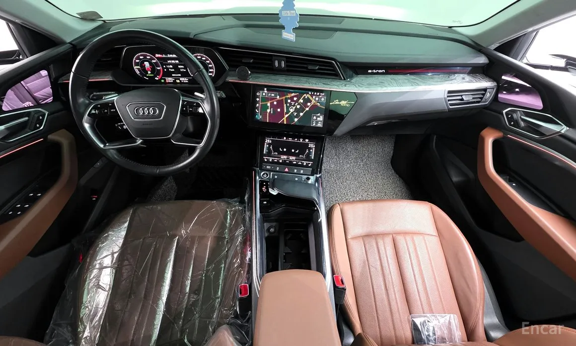 Фото 7 - Audi e-tron