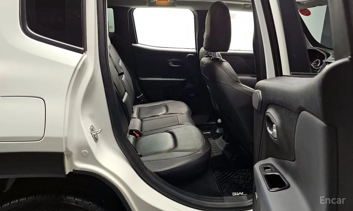 Фото 12 - Jeep Renegade