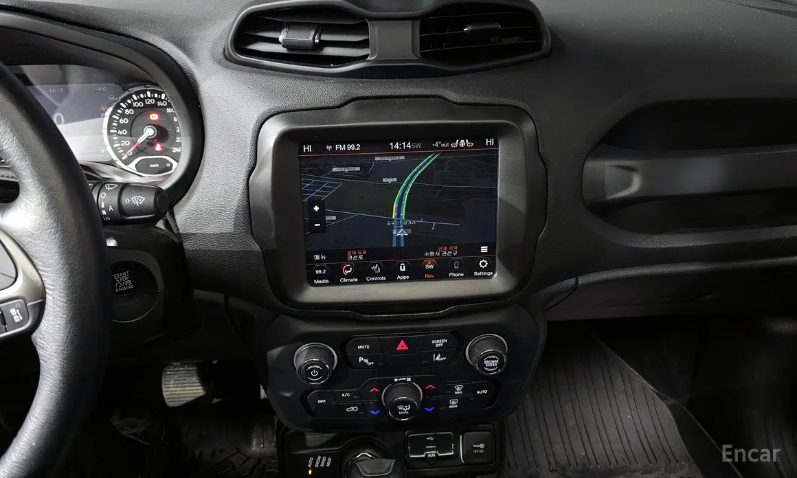 Фото 14 - Jeep Renegade