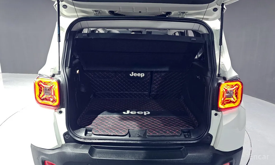 Фото 20 - Jeep Renegade