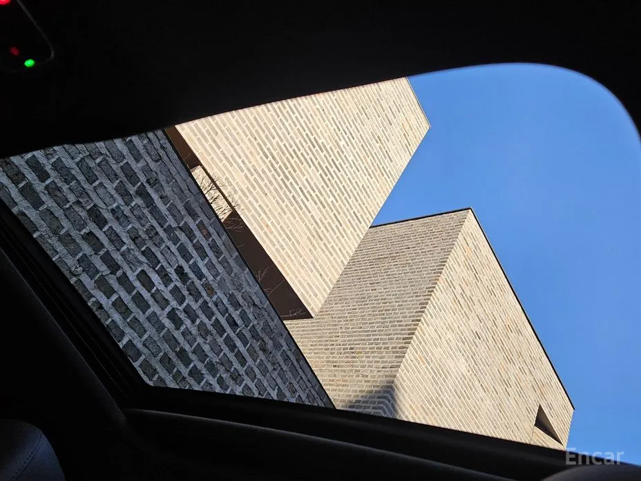 Фото 17 - Audi A4