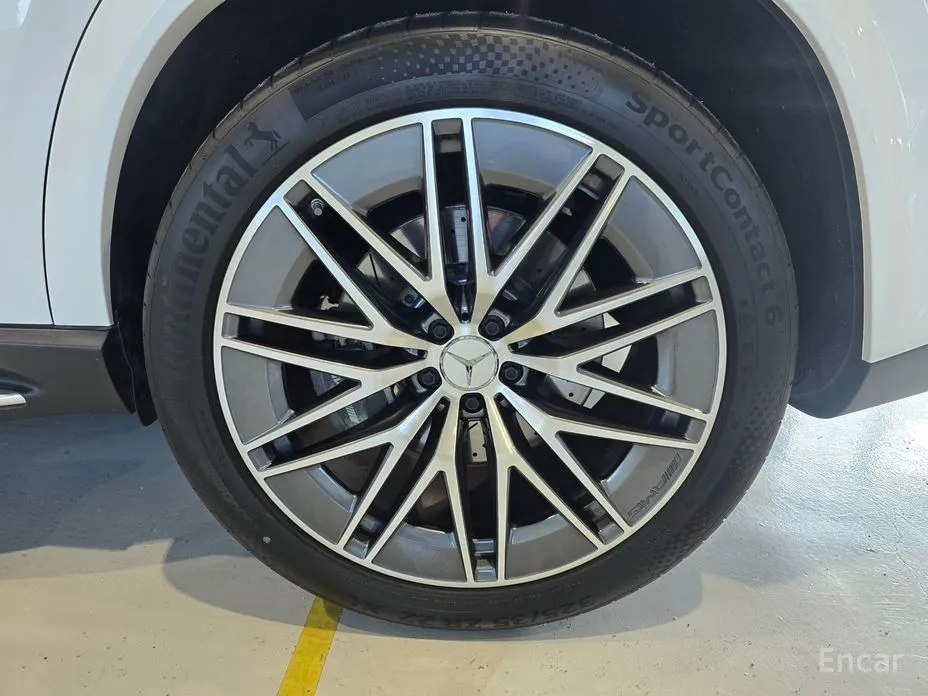 Фото 19 - Mercedes-Benz GLE-Class