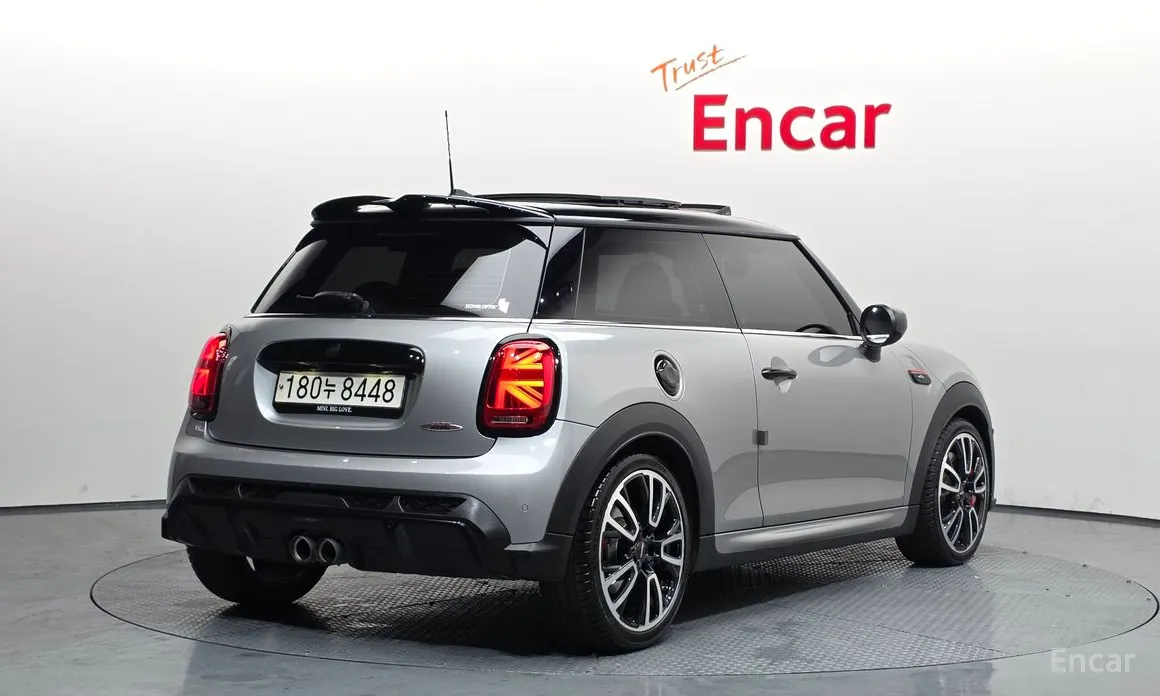 Фото 2 - Mini Cooper