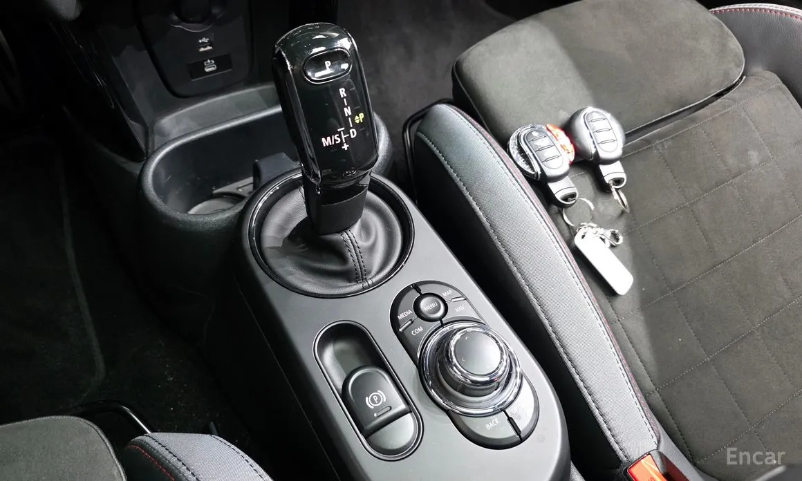 Фото 9 - Mini Cooper