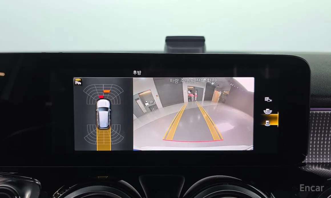 Фото 17 - Mercedes-Benz GLB-Class