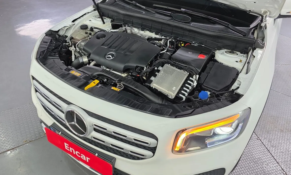 Фото 6 - Mercedes-Benz GLB-Class