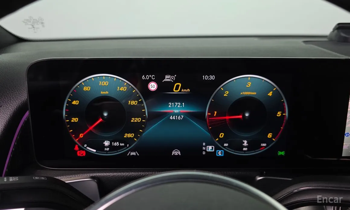 Фото 8 - Mercedes-Benz GLB-Class