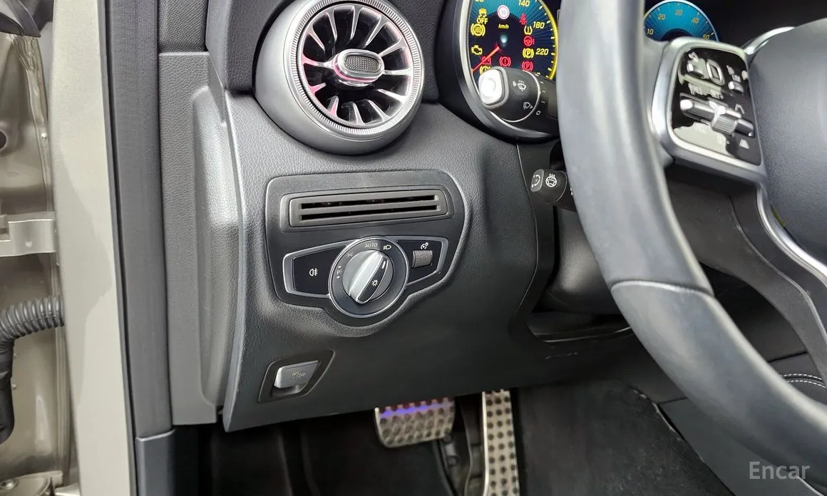 Фото 16 - Mercedes-Benz GLC-Class