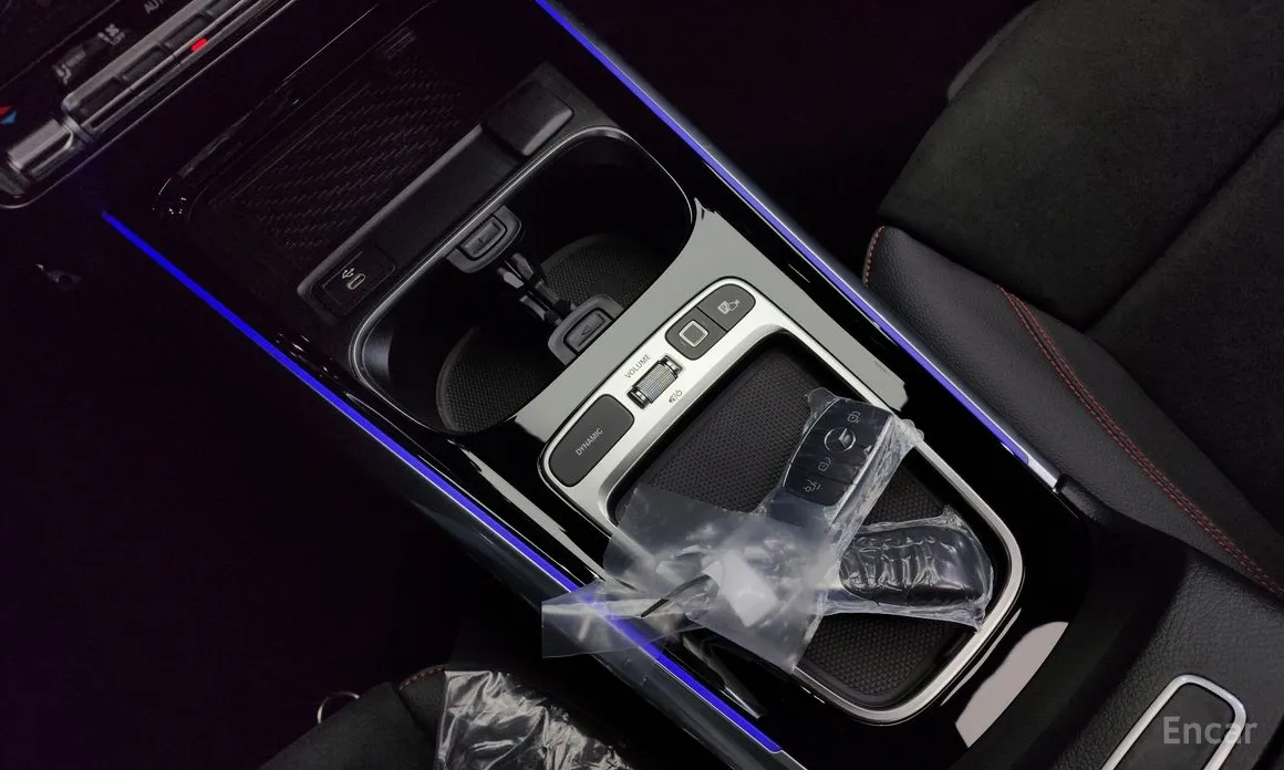 Фото 9 - Mercedes-Benz GLA-Class