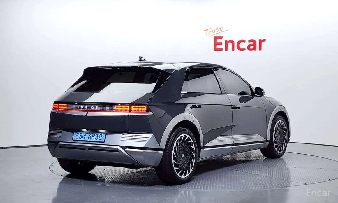 Фото 2 - Hyundai Ioniq 5