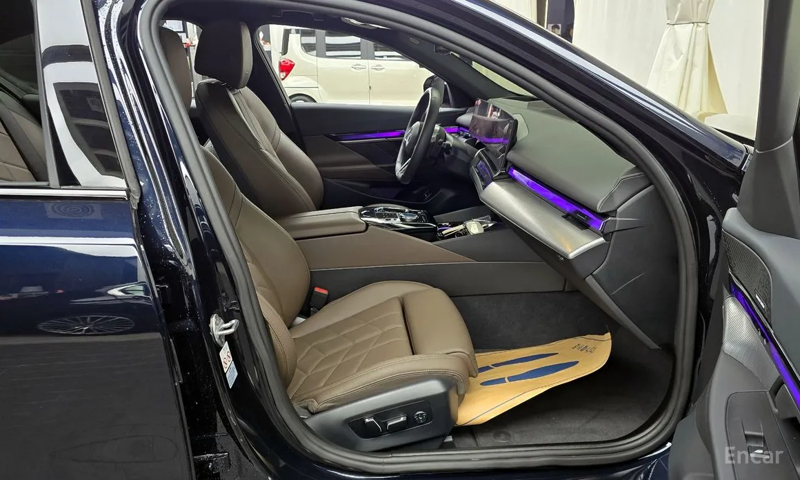 Фото 11 - BMW 5 Series