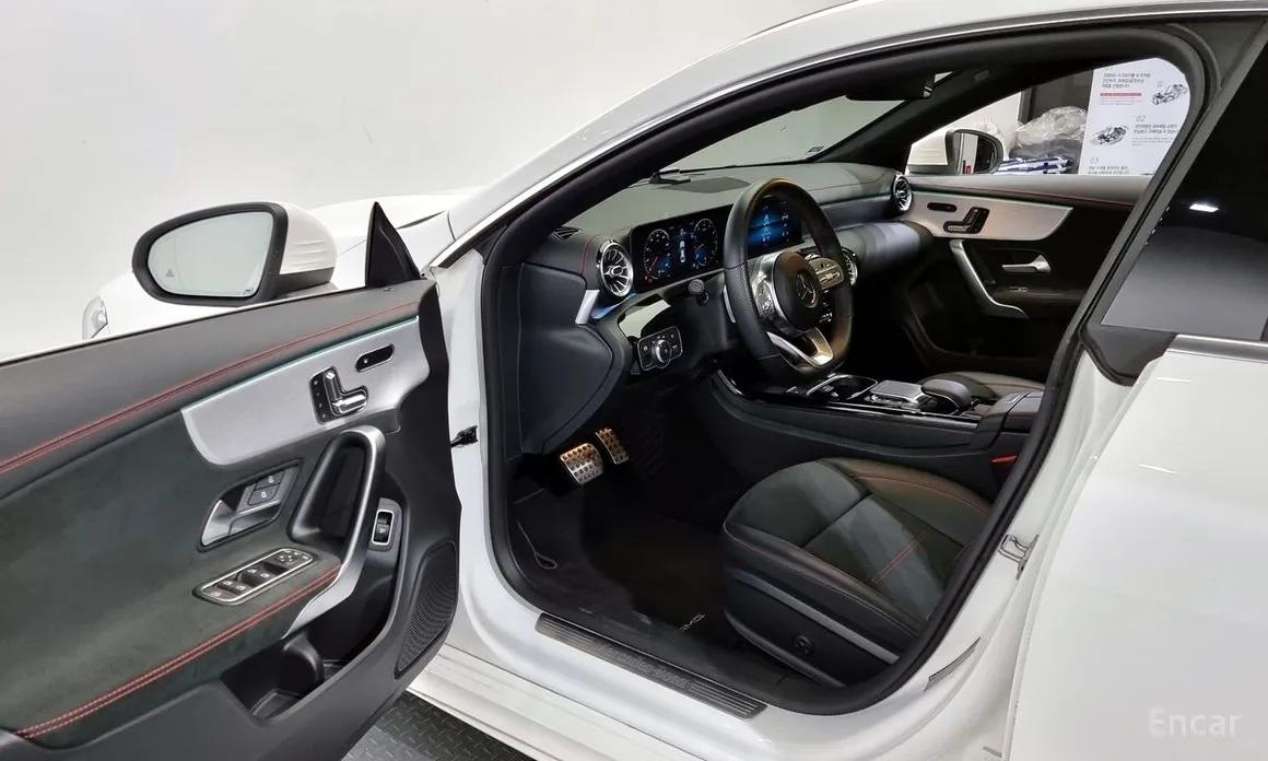 Фото 12 - Mercedes-Benz CLA-Class