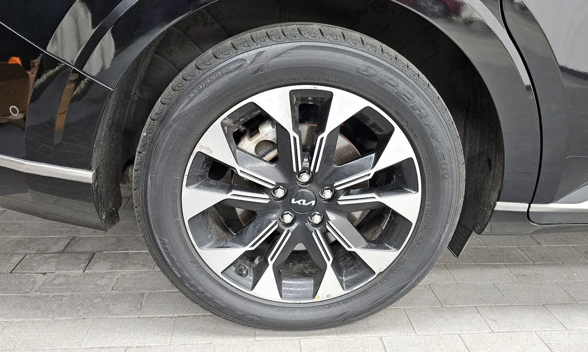 Фото 5 - Kia Carnival