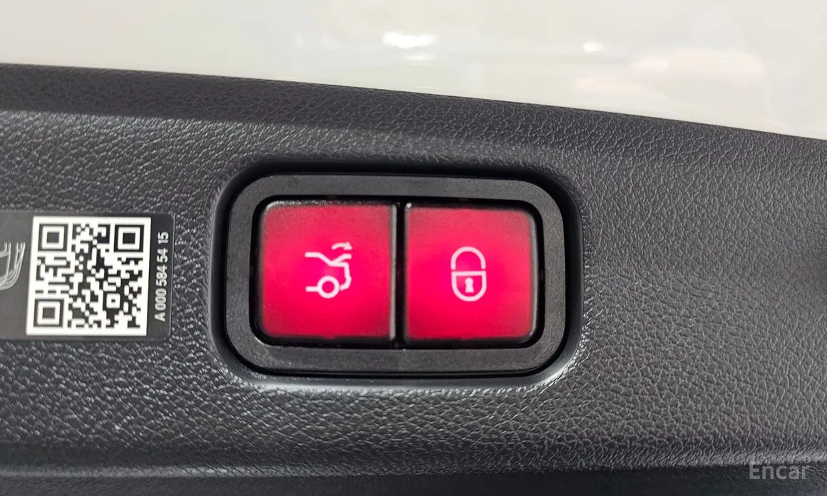 Фото 20 - Mercedes-Benz E-Class