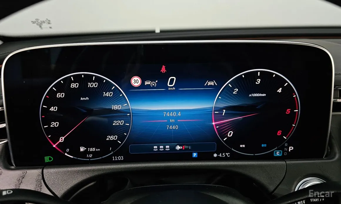 Фото 8 - Mercedes-Benz E-Class