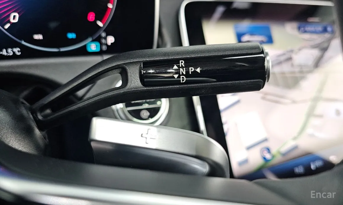 Фото 9 - Mercedes-Benz E-Class