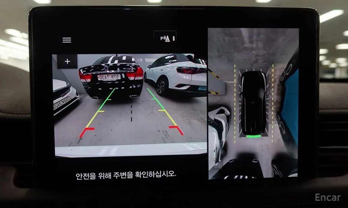 Фото 15 - Lincoln Aviator