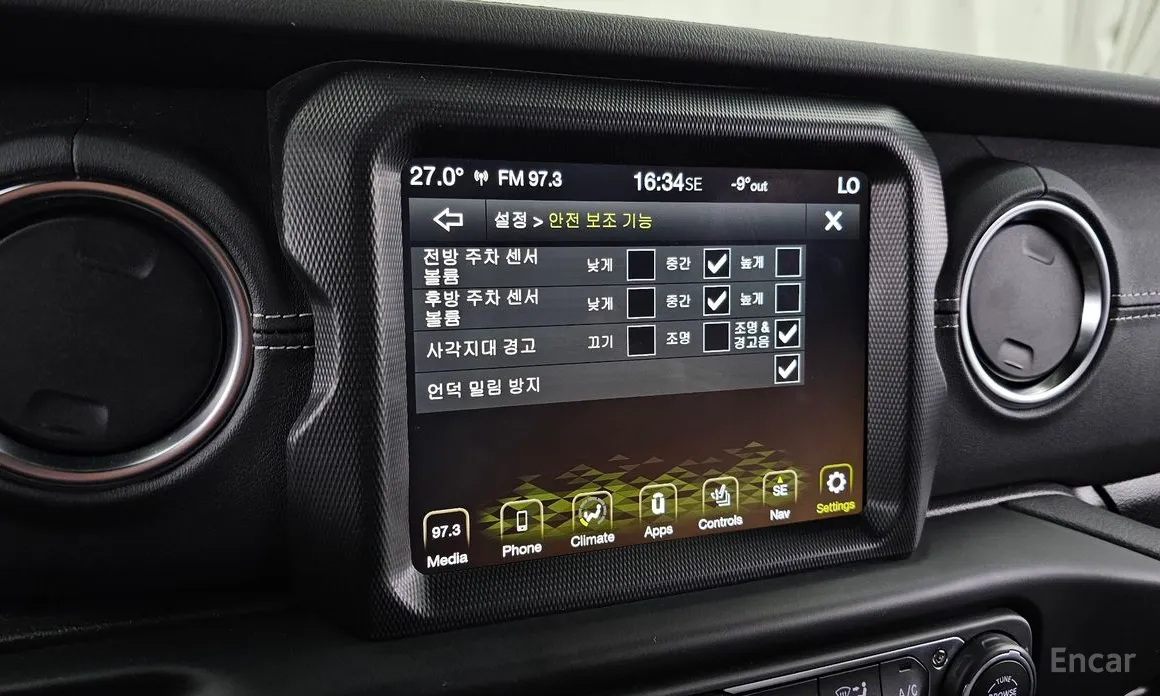 Фото 16 - Jeep Wrangler