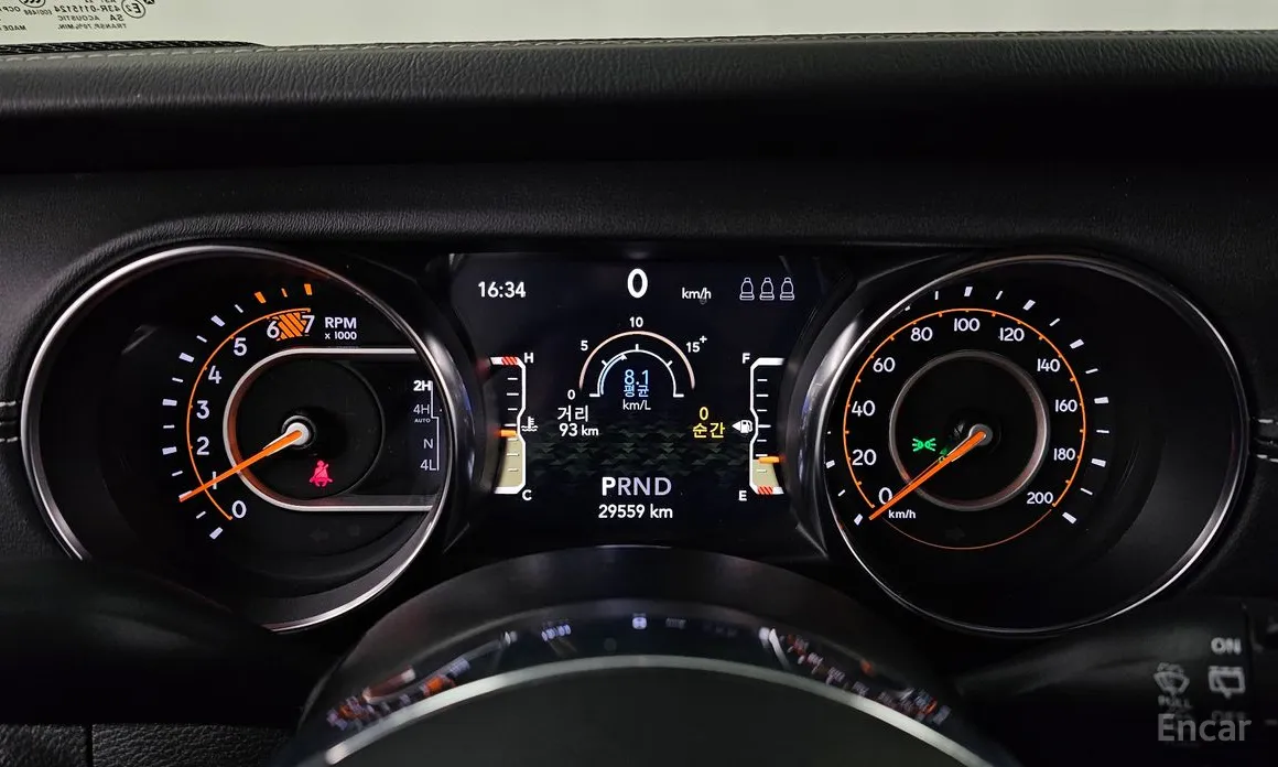 Фото 8 - Jeep Wrangler