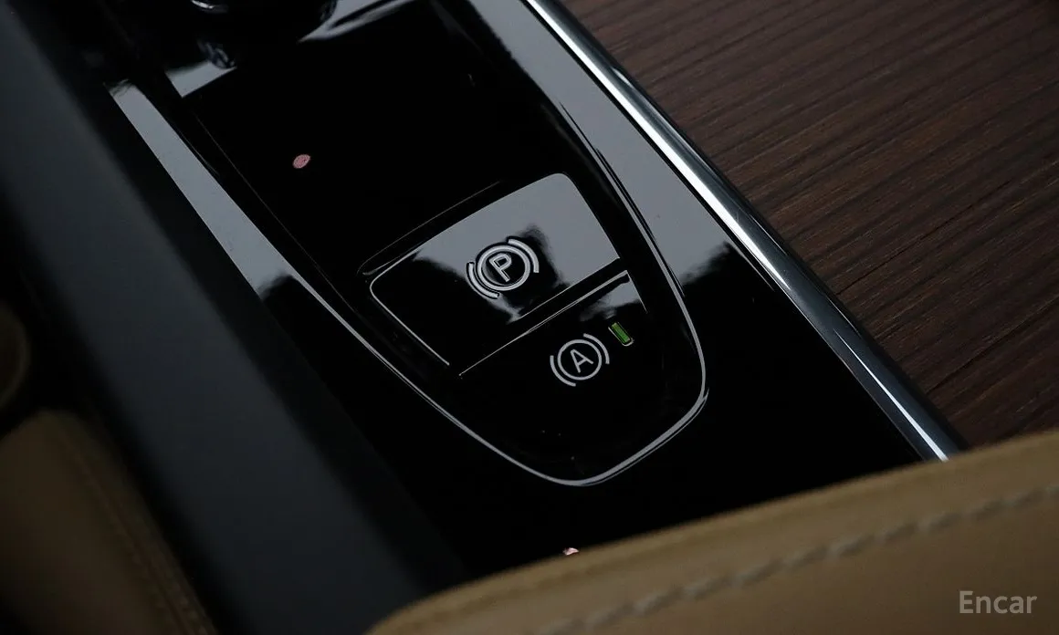 Фото 14 - Volvo V60