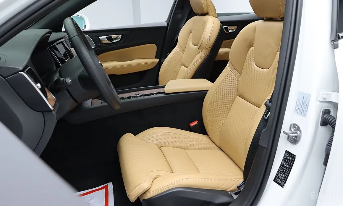 Фото 5 - Volvo V60