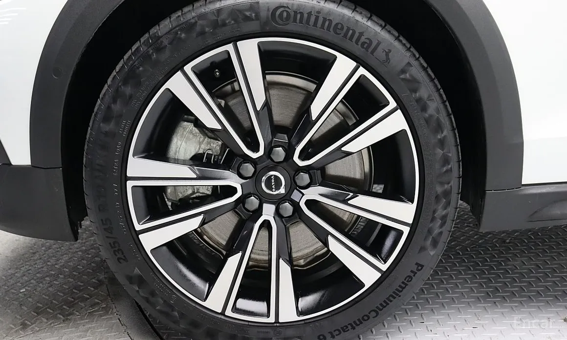 Фото 7 - Volvo V60