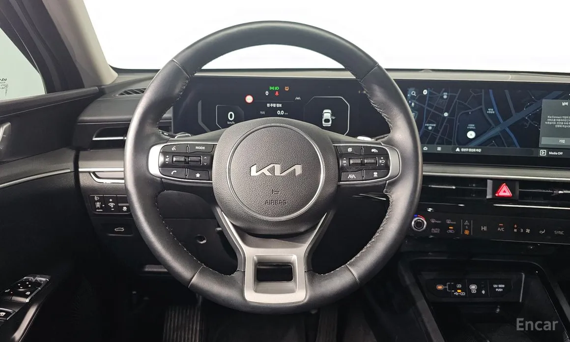 Фото 13 - Kia K5