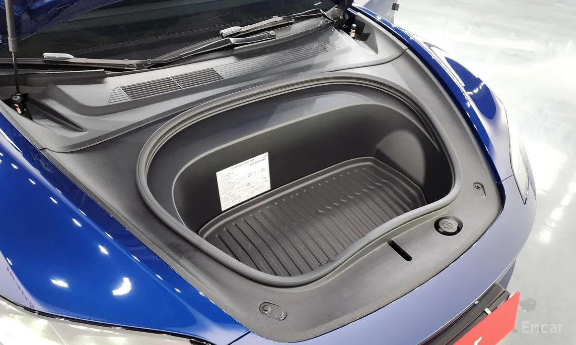 Фото 6 - Tesla Model 3