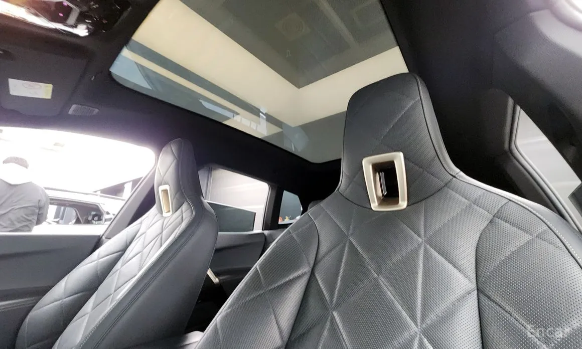 Фото 19 - BMW iX