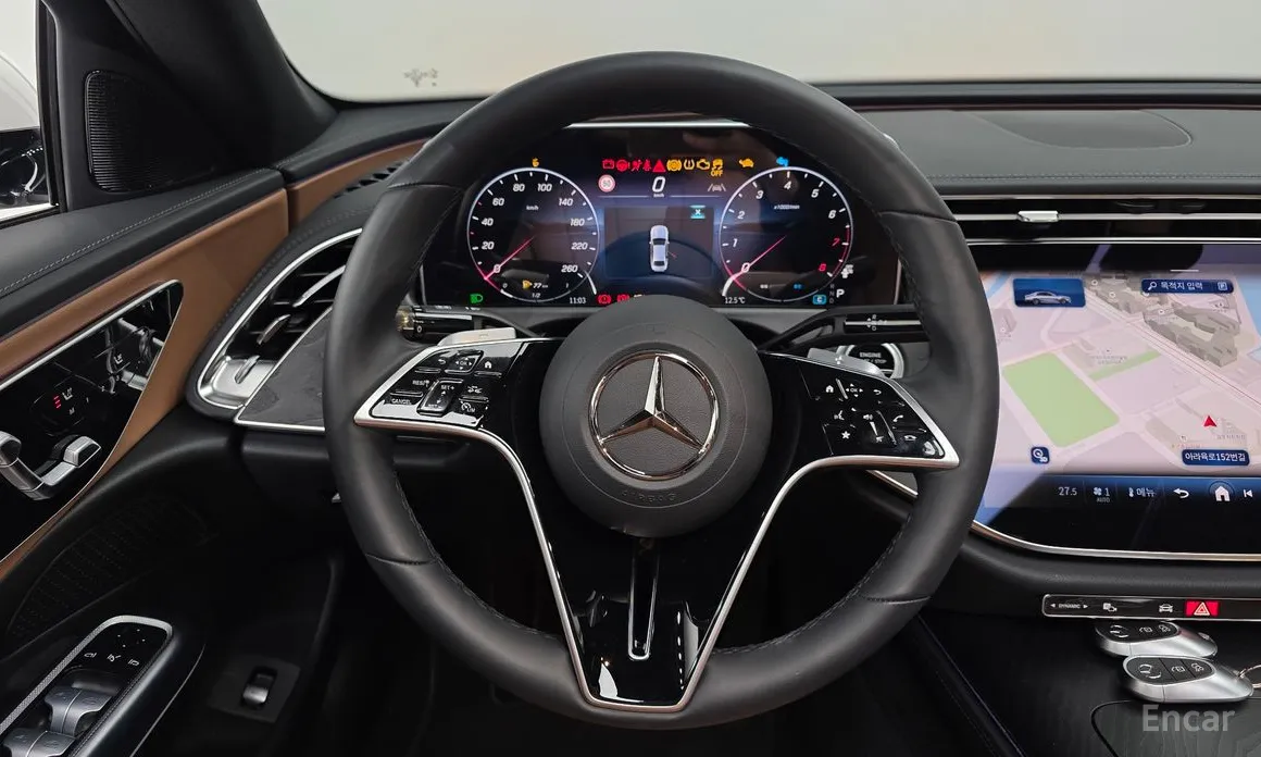 Фото 13 - Mercedes-Benz E-Class