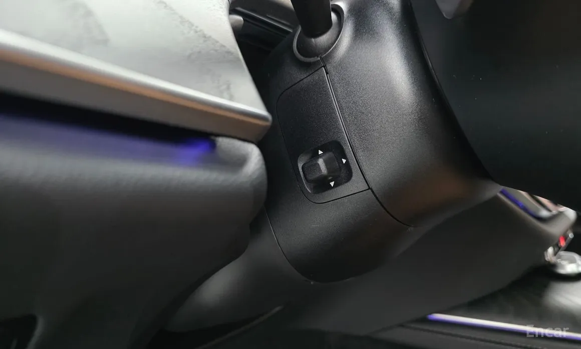 Фото 18 - Mercedes-Benz E-Class