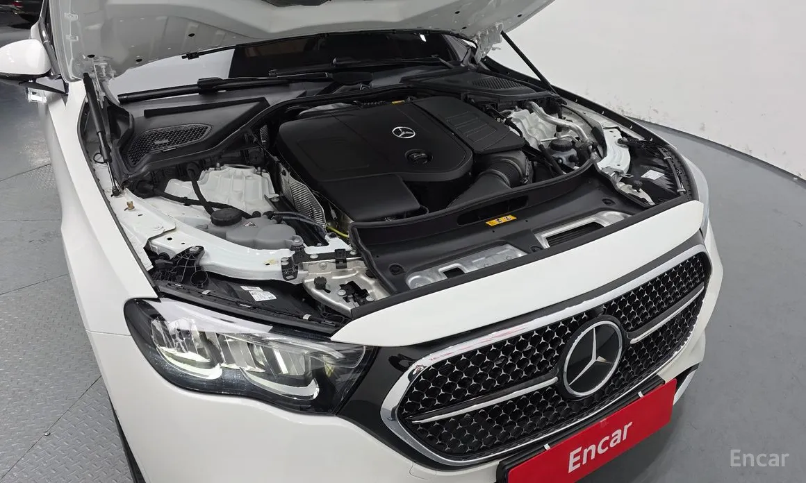 Фото 6 - Mercedes-Benz E-Class