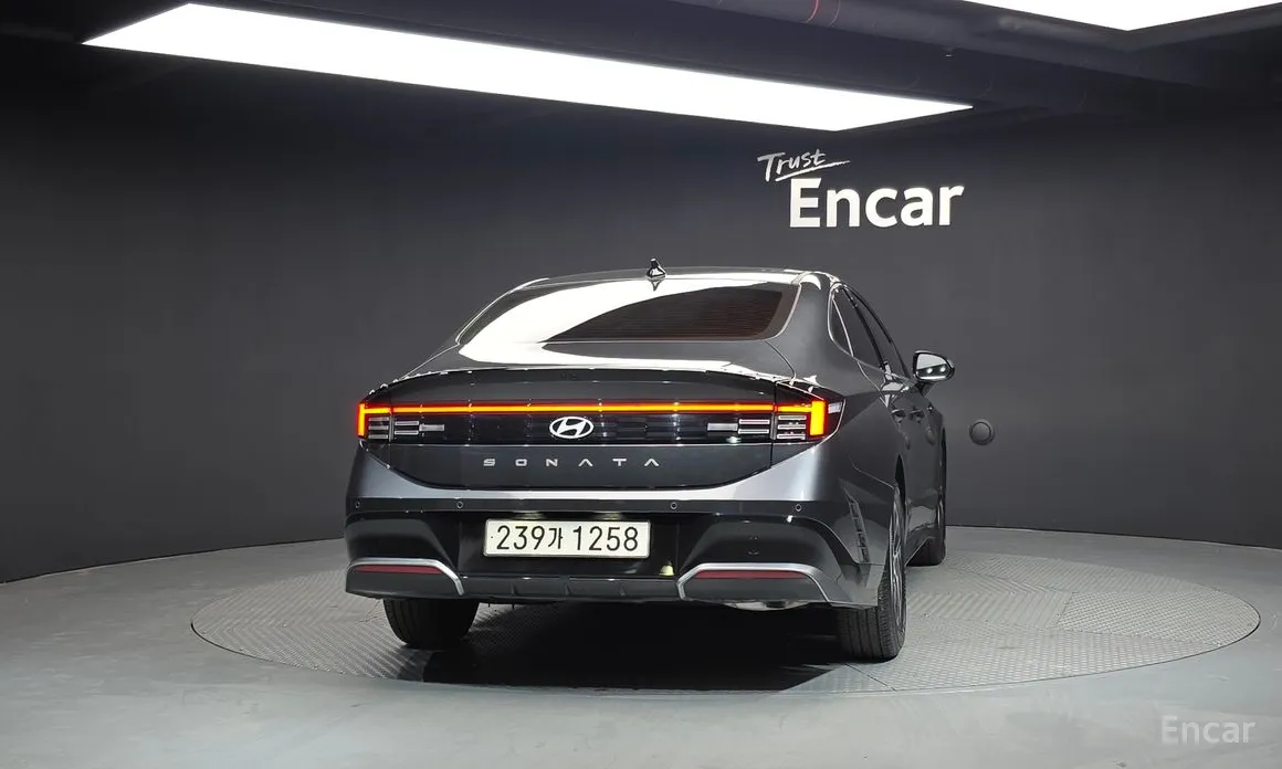 Фото 4 - Hyundai Sonata