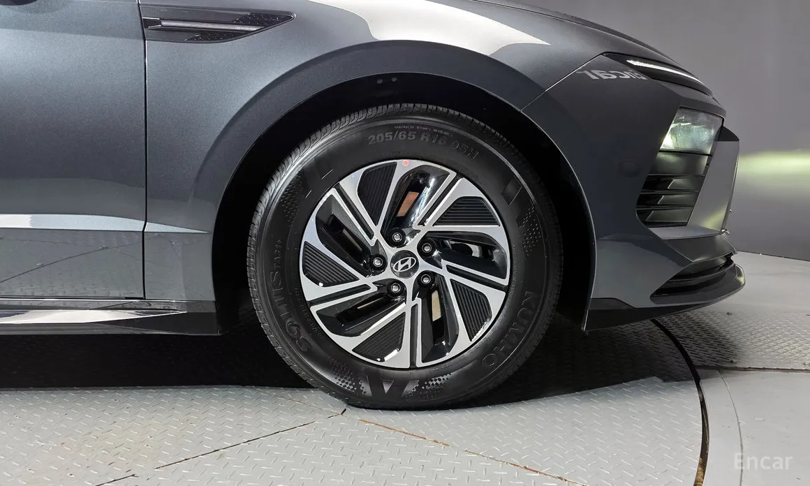 Фото 5 - Hyundai Sonata