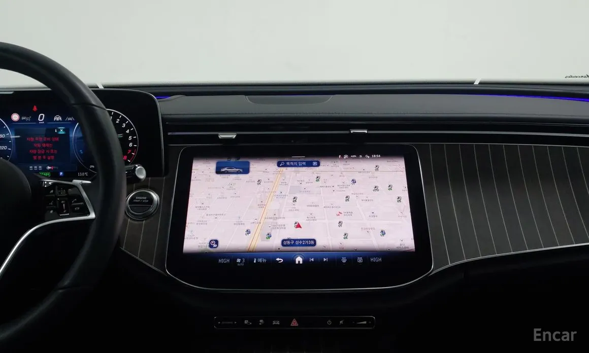 Фото 16 - Mercedes-Benz E-Class