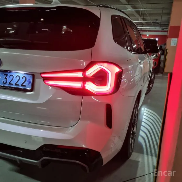 Фото 2 - BMW iX3