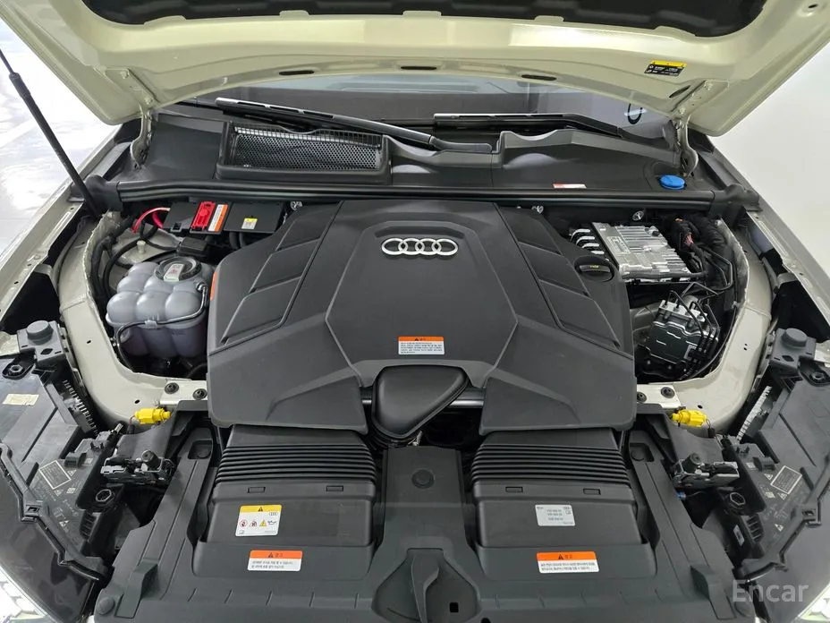 Фото 6 - Audi Q7